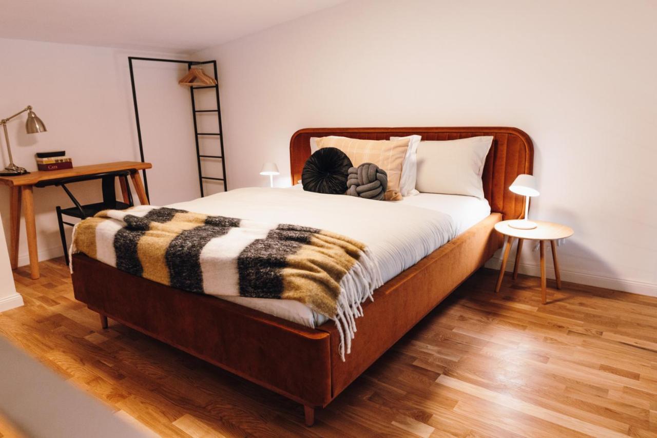 Modern Mezzanine Apt At Jecna St Prague Ngoại thất bức ảnh