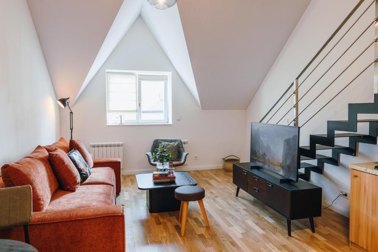 Modern Mezzanine Apt At Jecna St Prague Ngoại thất bức ảnh
